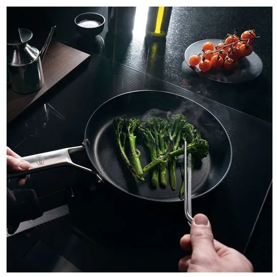 Poêle Taiten, 24 cm Fiskars