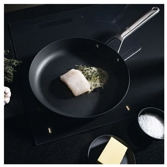 Poêle Taiten, 28 cm Fiskars