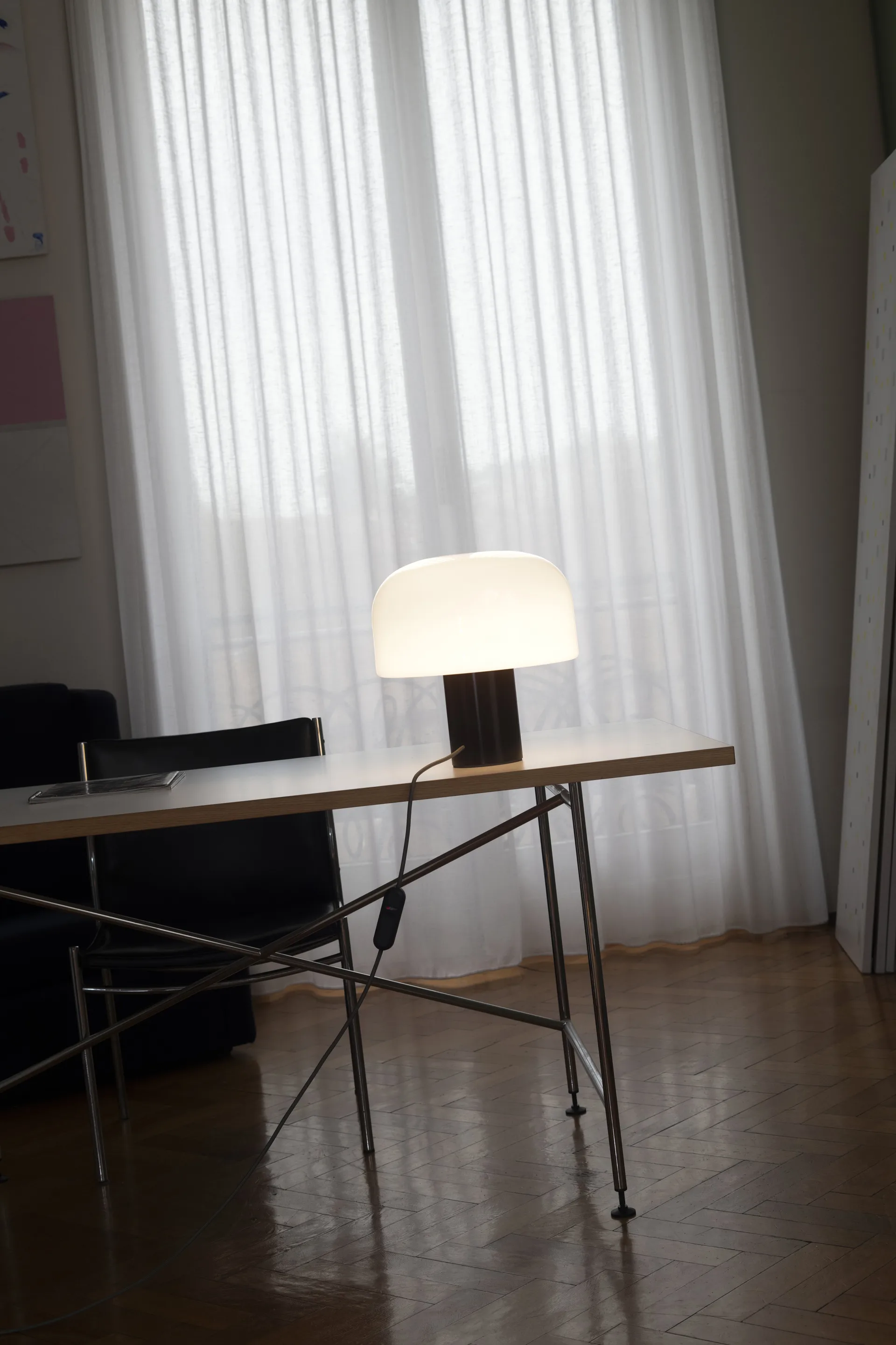 Lampe de table Bellhop Glass T, Choko Flos