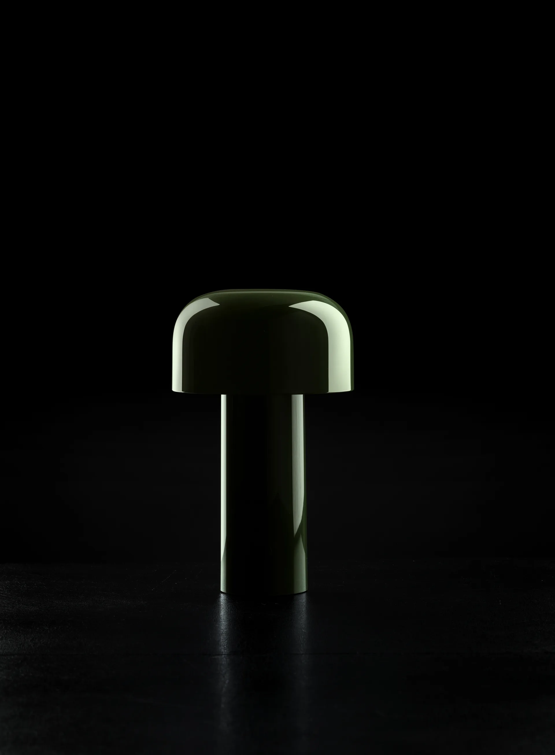Lampe de table Bellhop portable, Vert brillant, IP54 (intérieur/extérieur) Flos