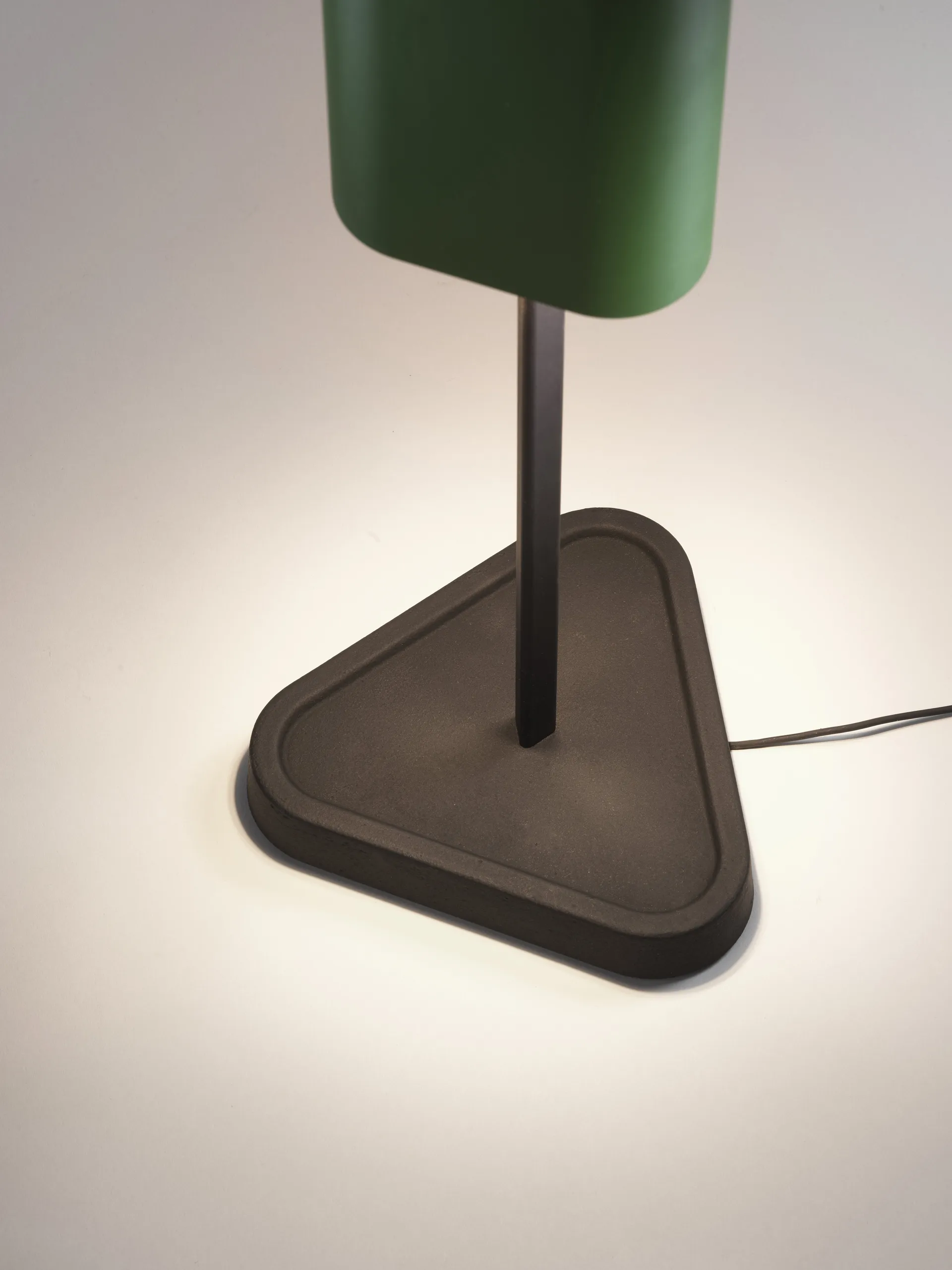 Lampe de table EMI 114 cm, Deep green Flos
