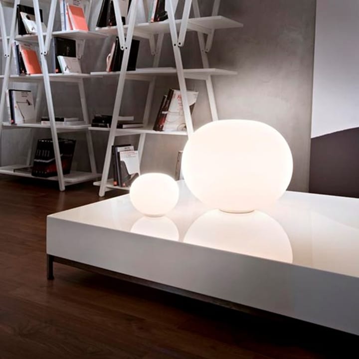Lampe de table Glo-ball B Zero, Verre opale blanc Flos