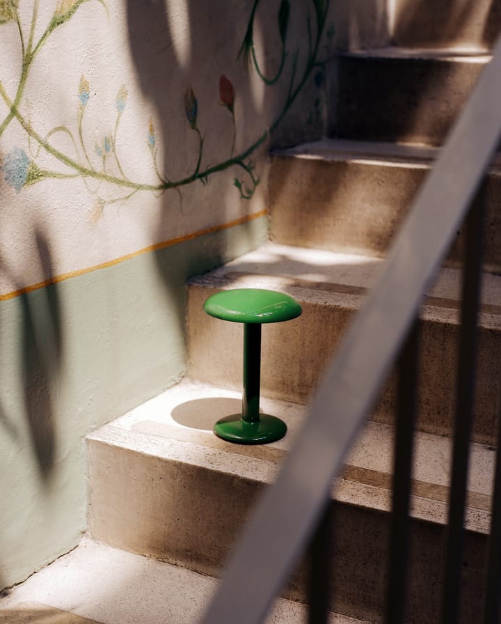 Lampe de table Gustave Residential portable, Lacquered green Flos
