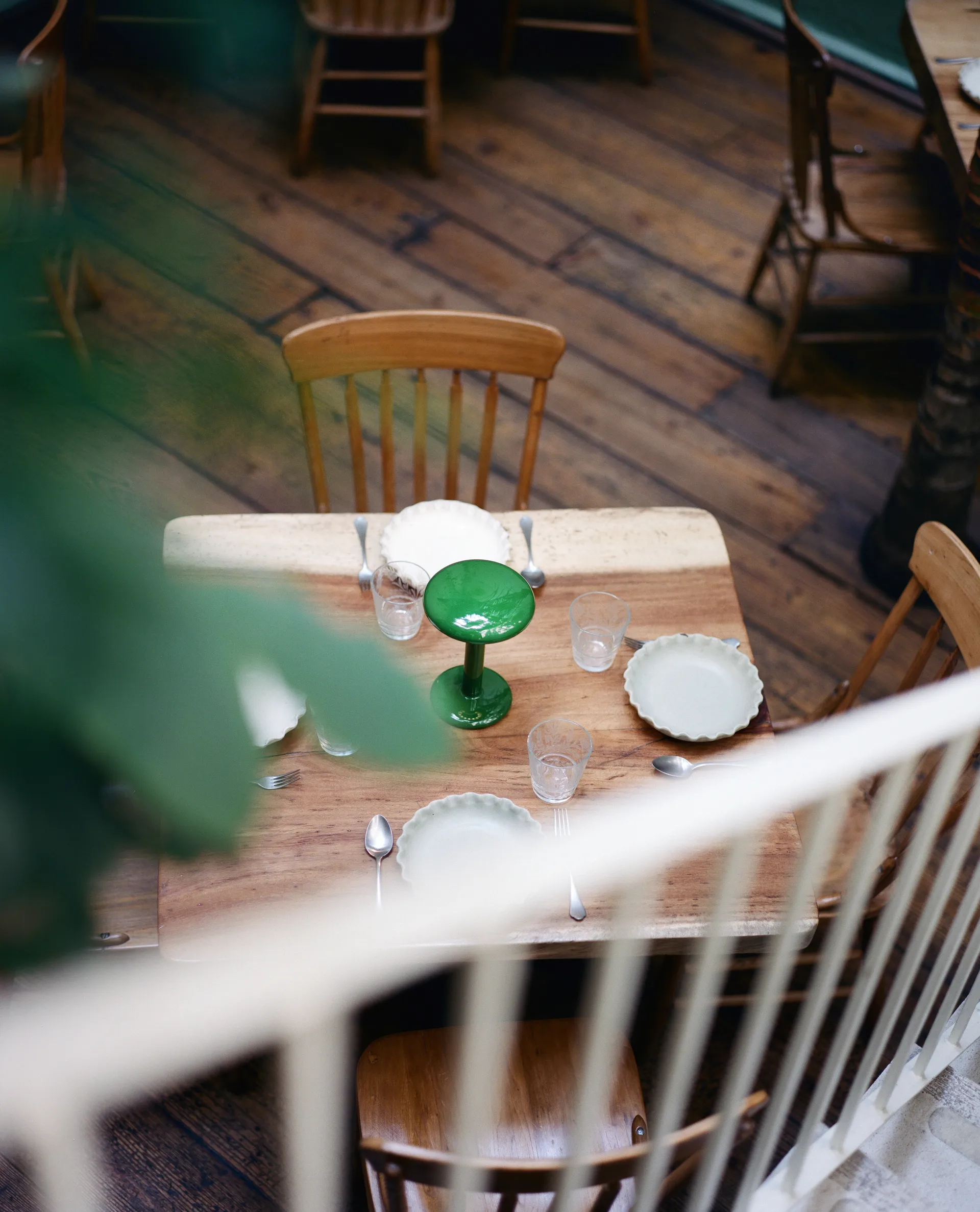 Lampe de table Gustave Residential portable, Lacquered green Flos