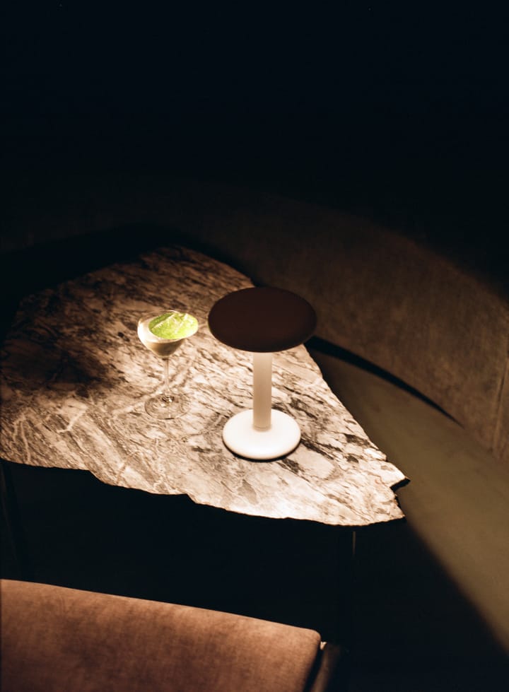 Lampe de table Gustave Residential portable, Matte white Flos