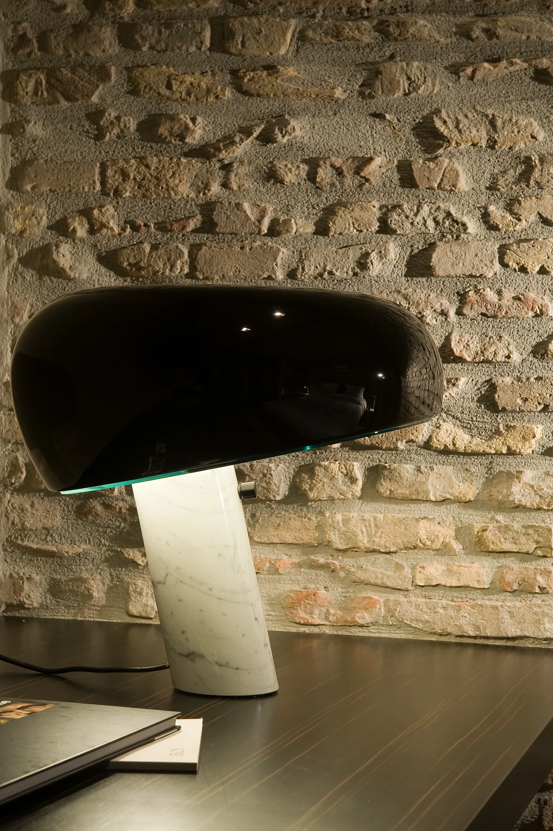 Lampe de table Snoopy, Black Flos