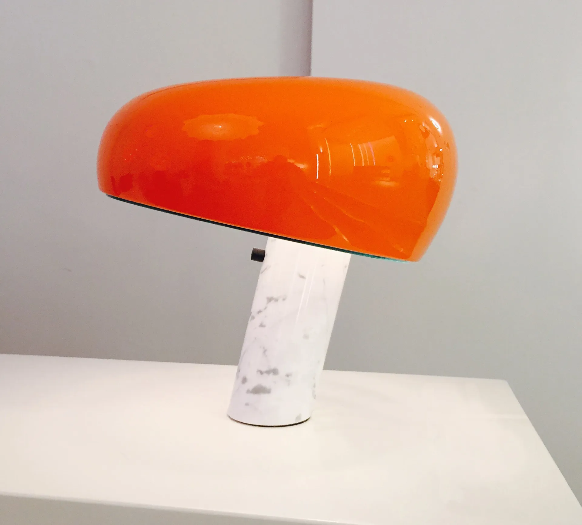Lampe de table Snoopy, Orange Flos