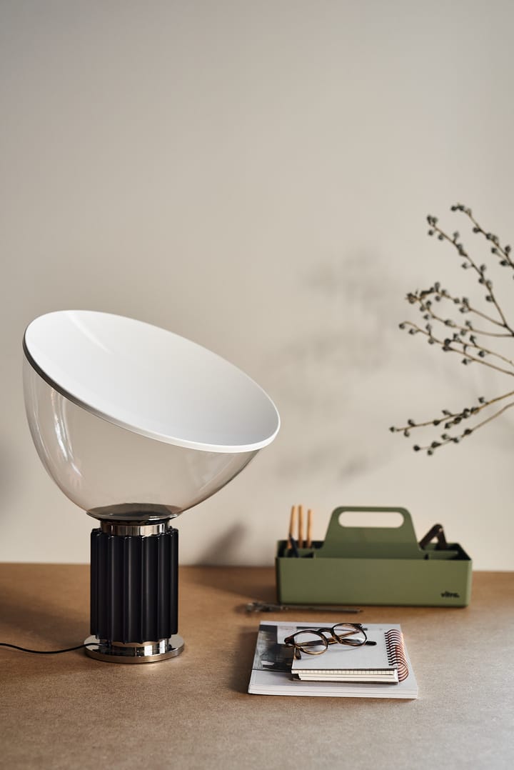 Lampe de table Taccia Small LED 48,5 cm, Noir-coupole en verre Flos