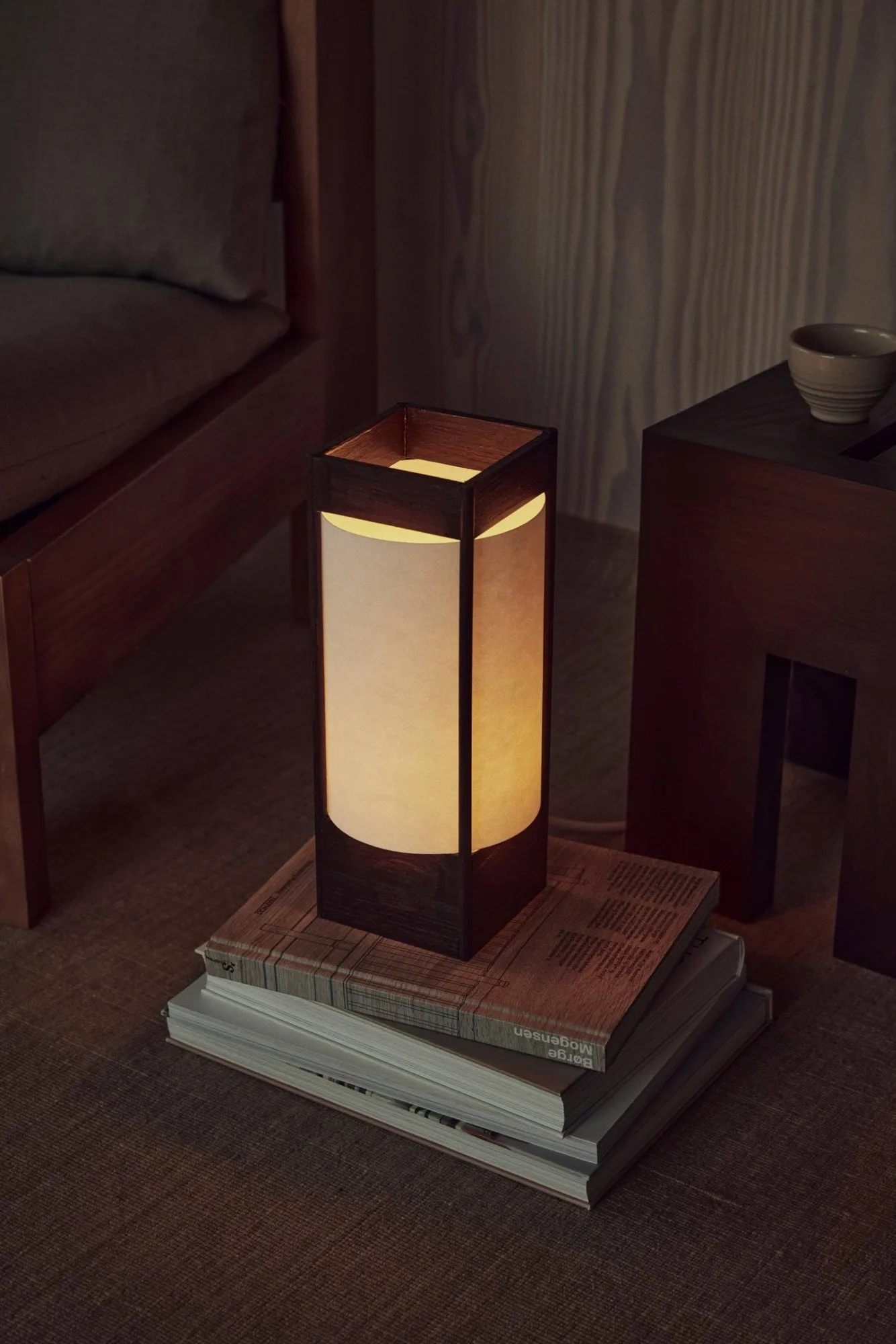 Lampe de table Andon, Frêne, 32 cm Form & Refine