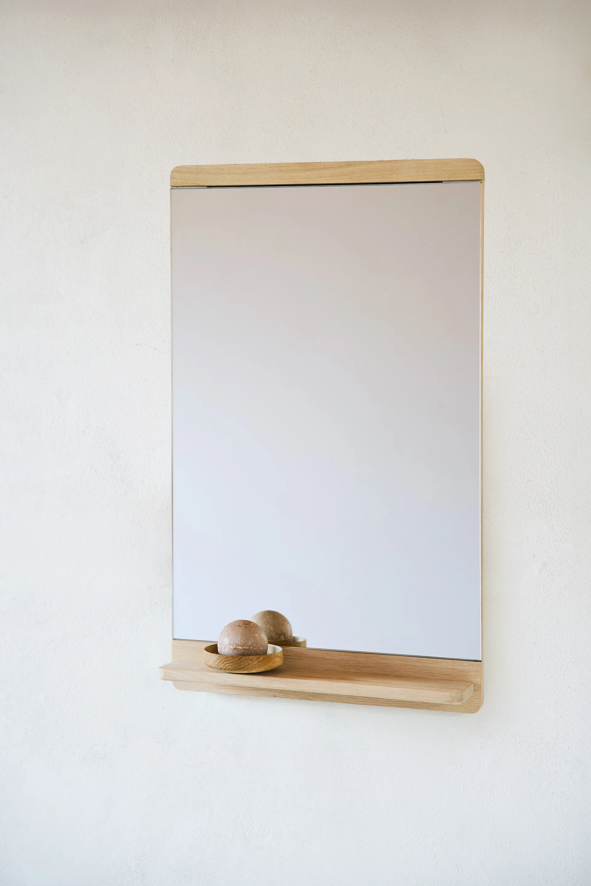 Miroir mural Rim 40x68 cm, Chêne blanc Form & Refine