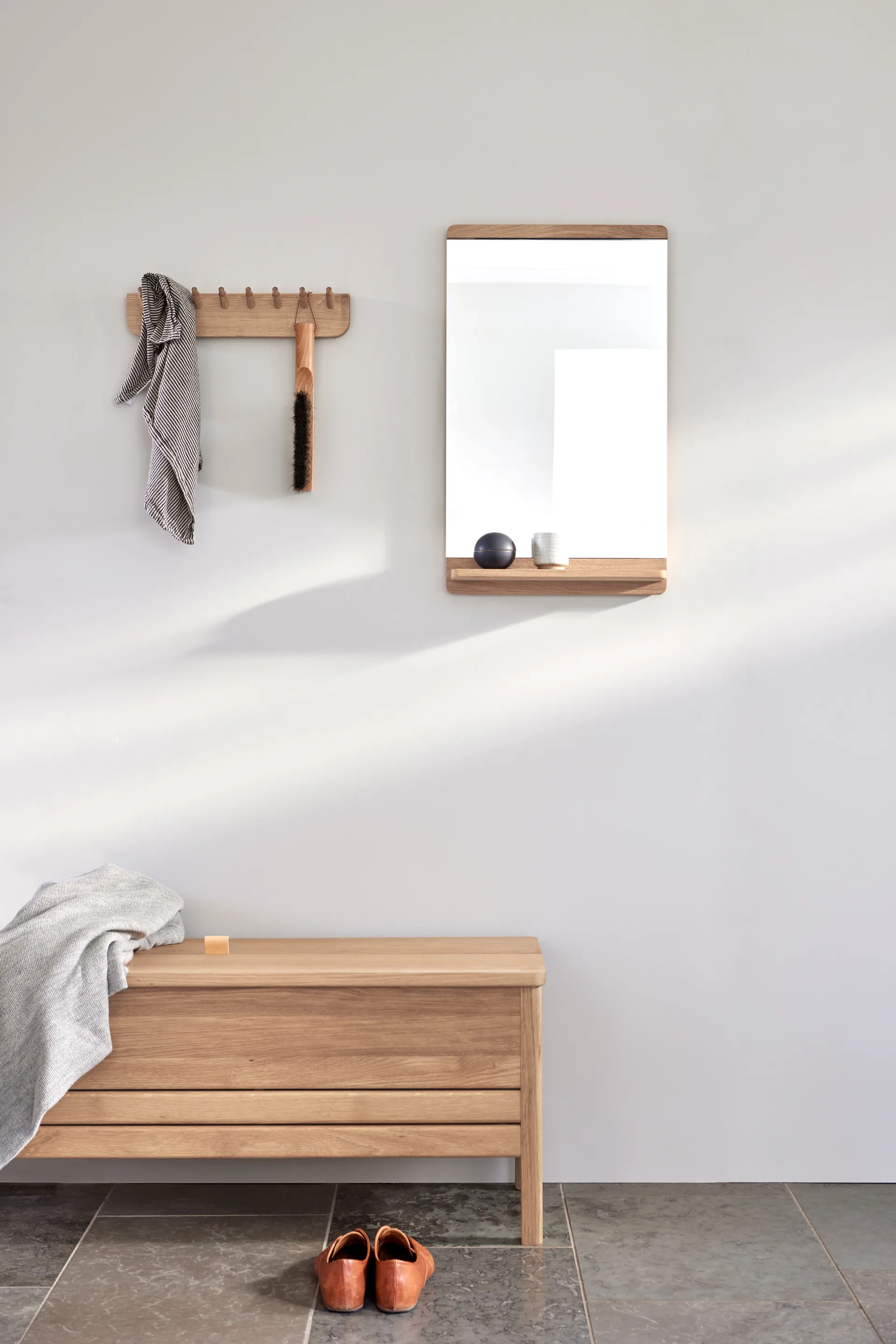 Miroir mural Rim 40x68 cm, Chêne blanc Form & Refine