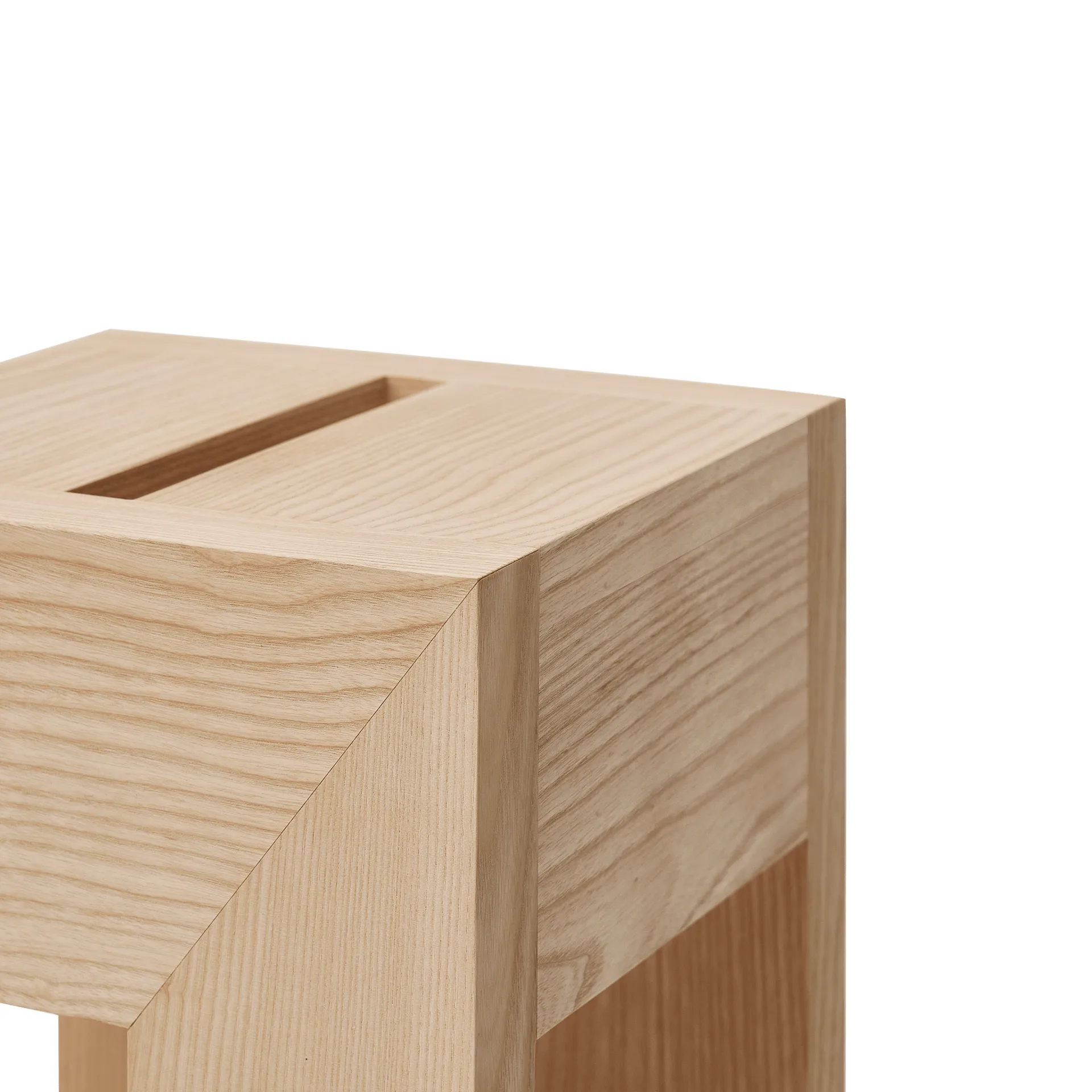Monolith table d’appoint, Frêne, 29x29x36 cm Form & Refine