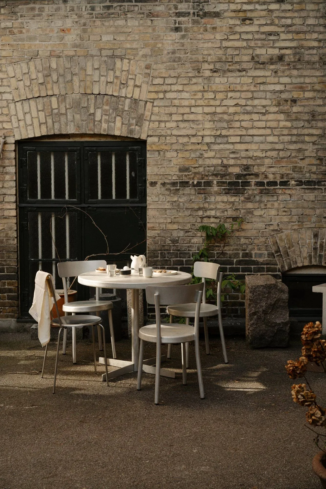 Chaise Tasca, Aluminium FRAMA
