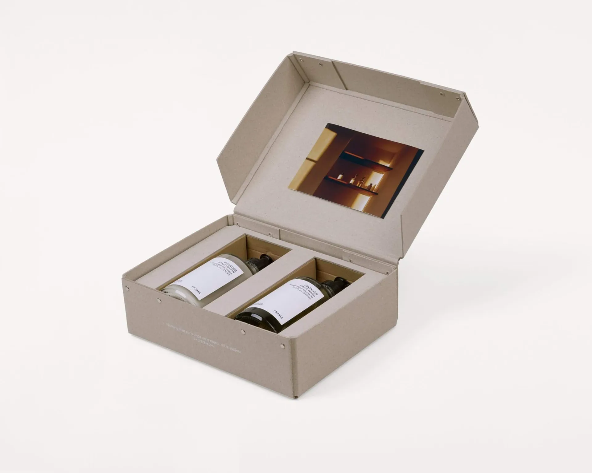 Coffret cadeau savon pour les mains + lotion pour les mains FRAMA, Escalier FRAMA