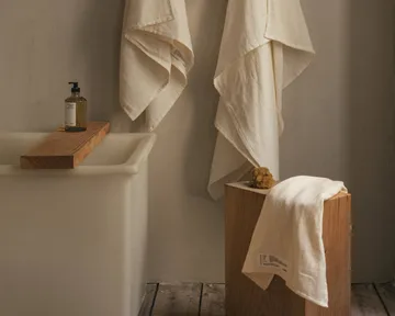 Drap de bain Light Towel 150x100 cm - Bone white (blanc) - FRAMA