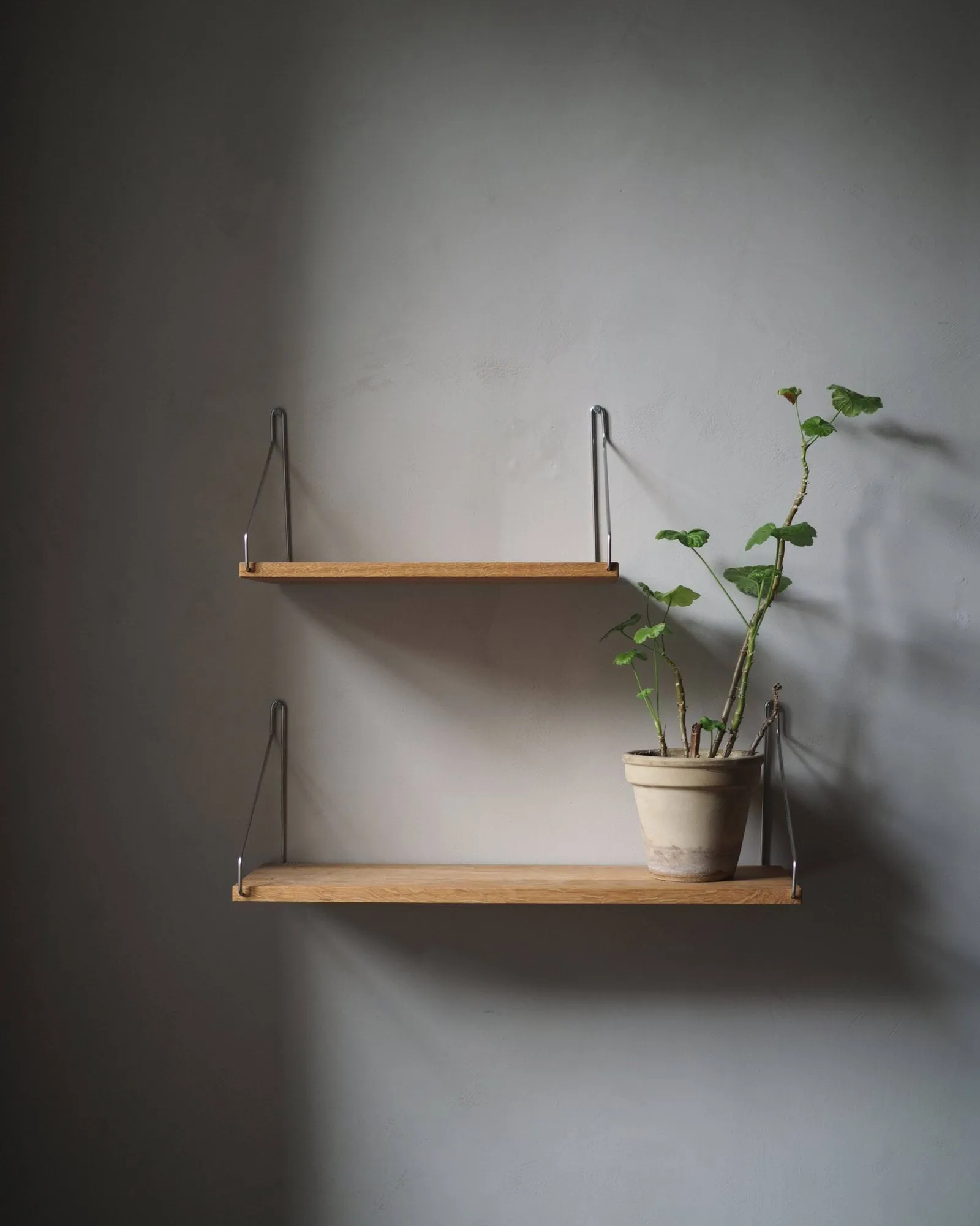 Étagère murale Single Shelf, Chêne-acier inoxydable, 60x20 cm FRAMA