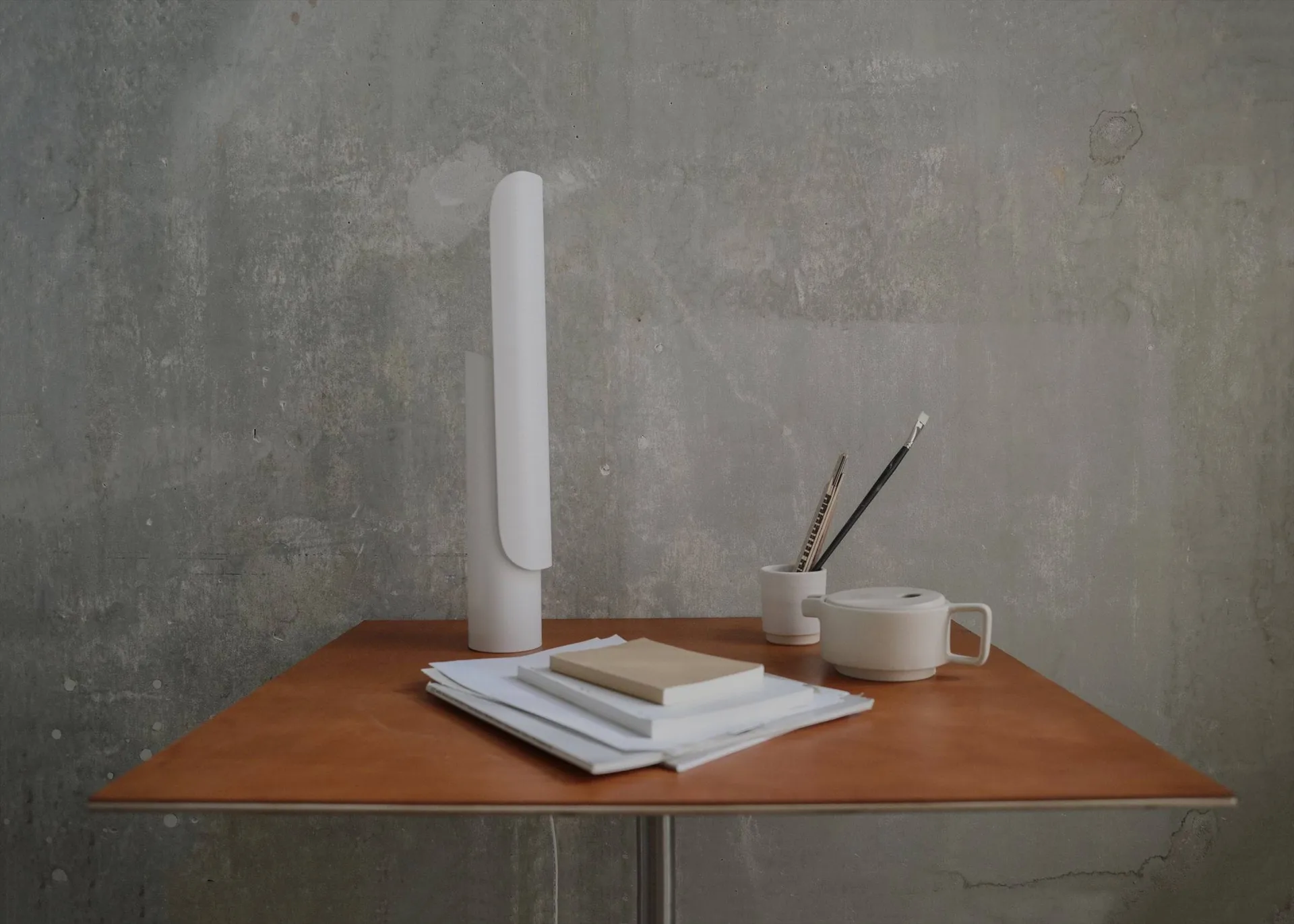 Lampe de table T Lamp, Blanc FRAMA