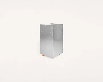 Table d'appoint à roulettes Rivet Cart - Aluminium, 32,8x33,8x65 cm - FRAMA