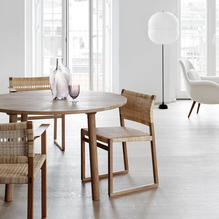 Chaise BM61, Rotin-pieds laqués Fredericia Furniture