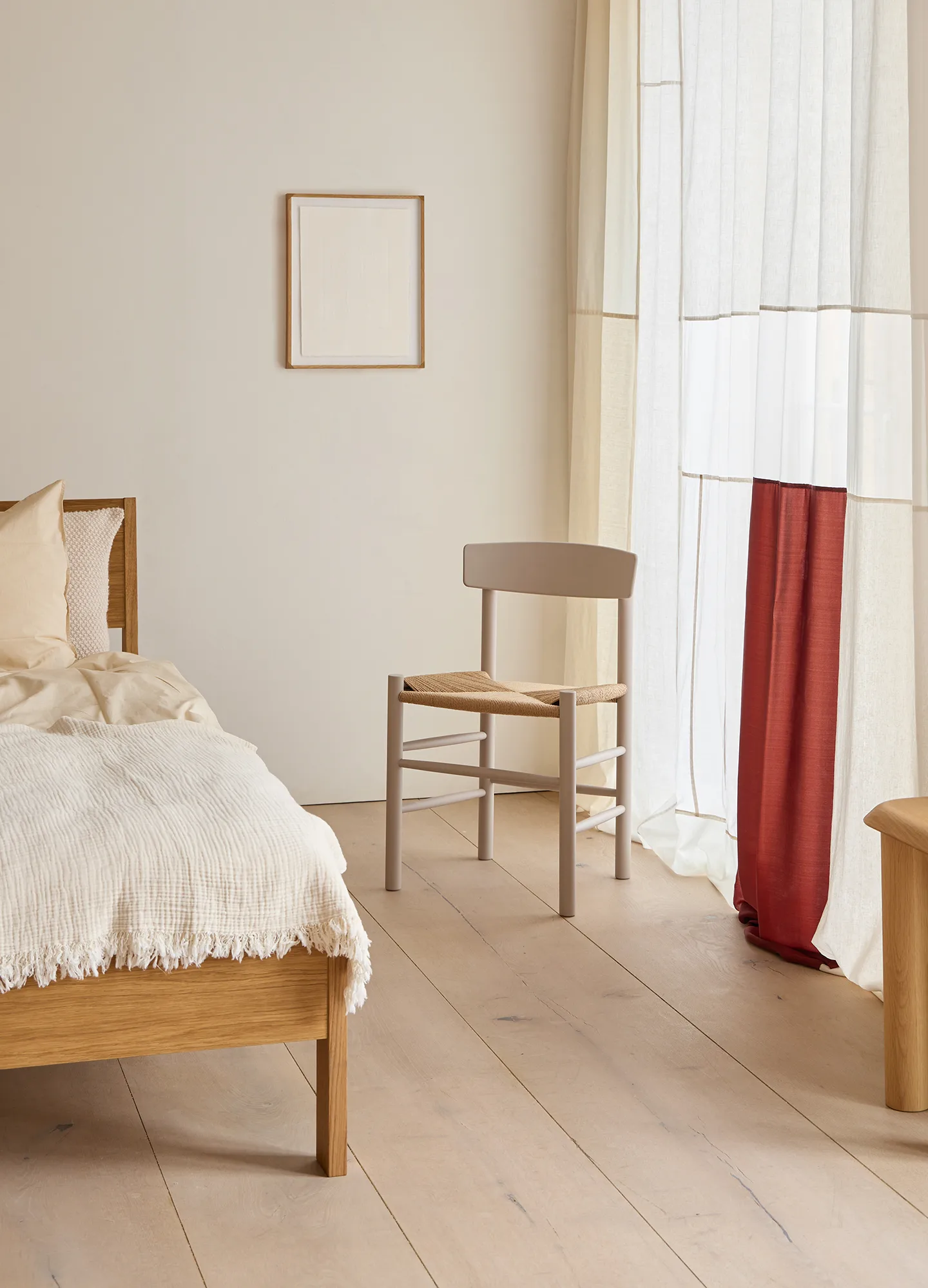 Chaise J39, Galet gris-tressé naturel Fredericia Furniture