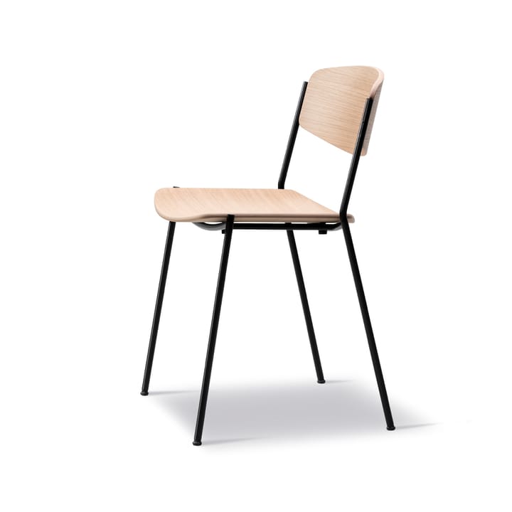 Chaise Lynderup 3080, Chêne verni-pieds acier noir Fredericia Furniture
