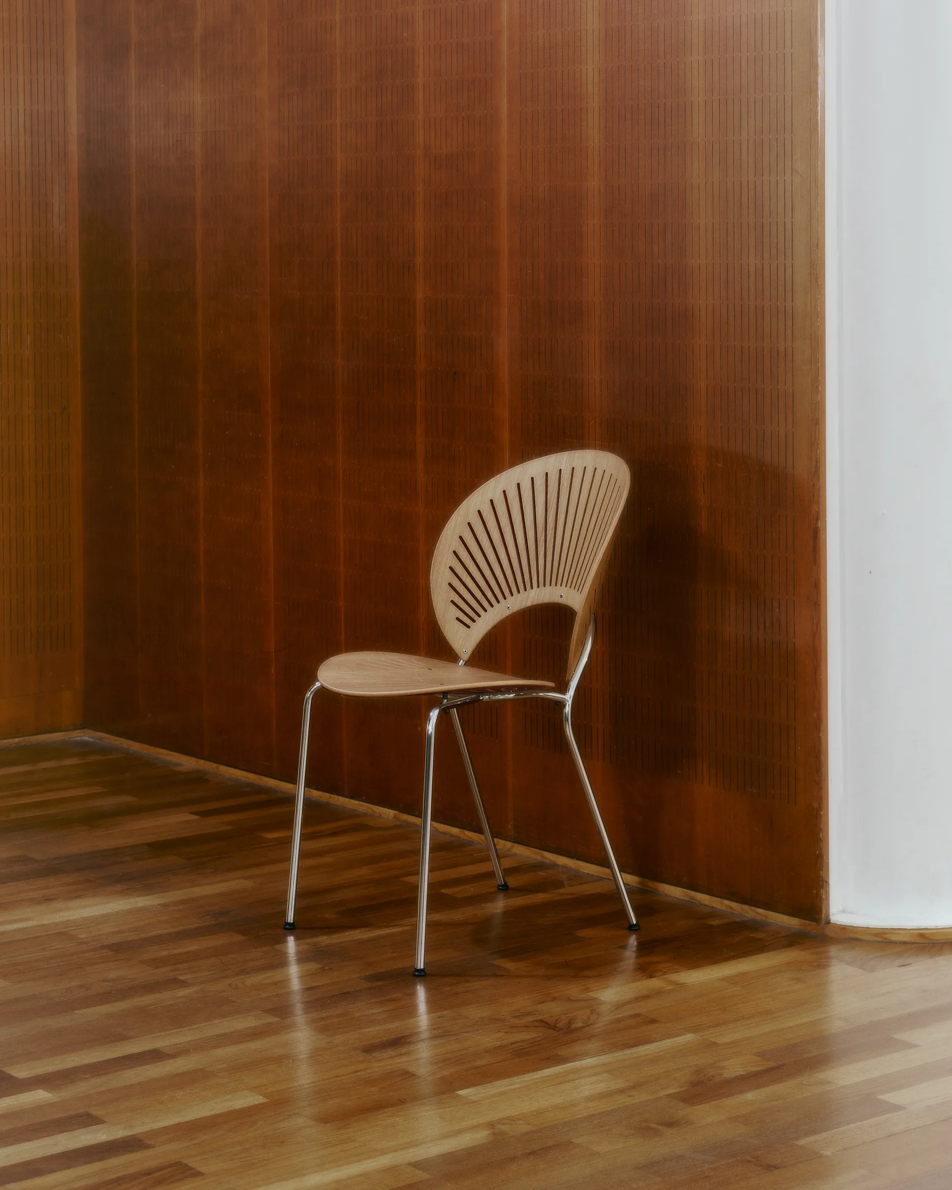 Chaise Trinidad 3398, Chêne huilé, acier inoxydable brossé Fredericia Furniture