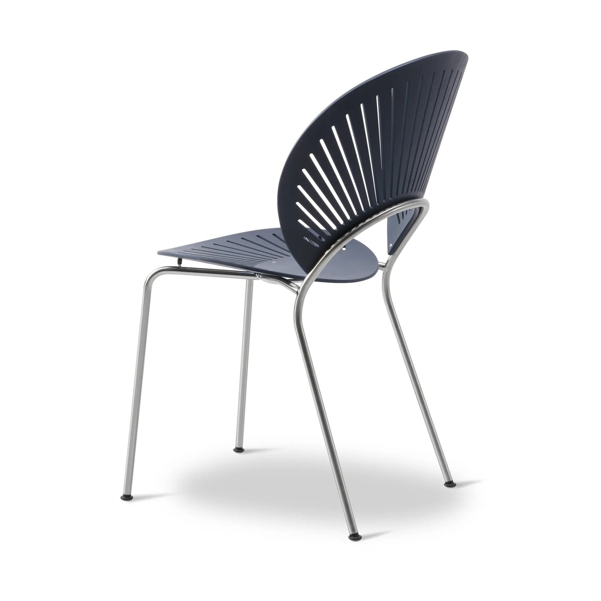 Chaise Trinidad 3398, Nordic blue-chrome Fredericia Furniture