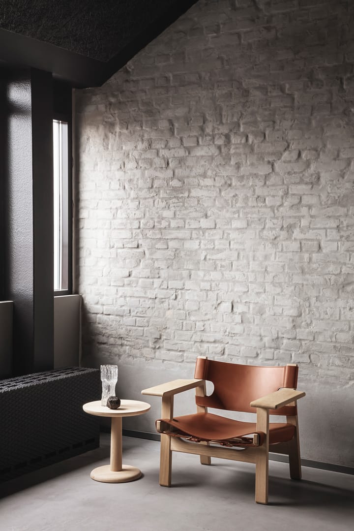 Fauteuil Den spanske stol, Cuir cognac-chêne clair huilé Fredericia Furniture