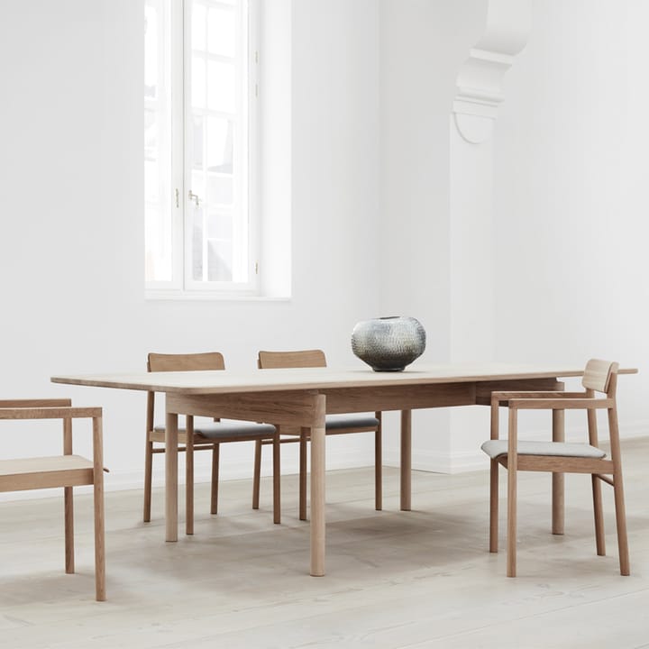Table Post 6442, Chêne savonné, 100x320 cm Fredericia Furniture