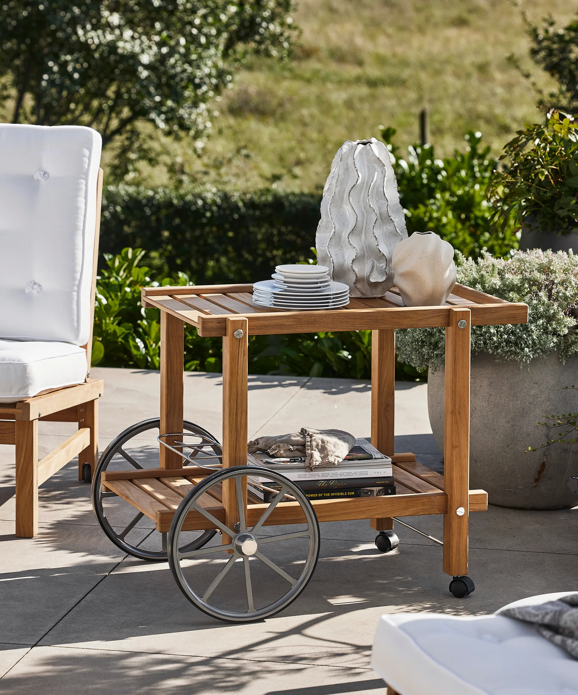 Chariot de service 14, Teck Fri Form