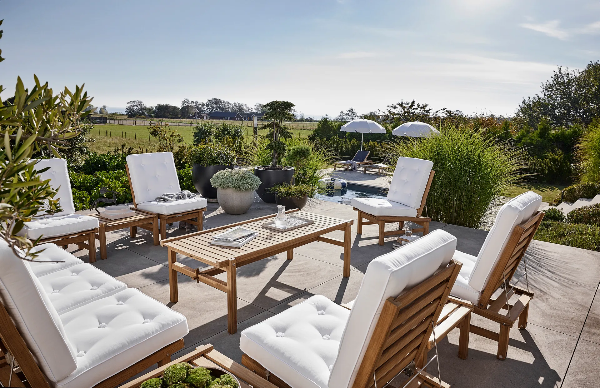 Fauteuil 10, Teck Fri Form