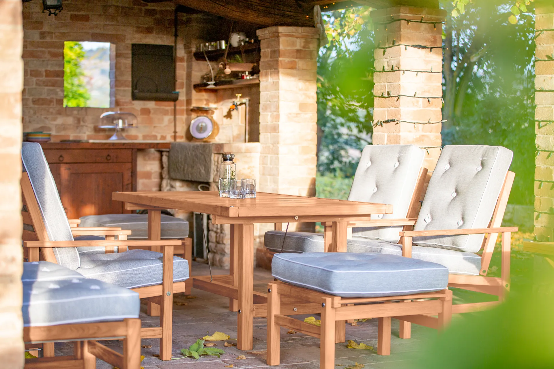 Table 62, Redwood, 155x85x65,5 cm Fri Form