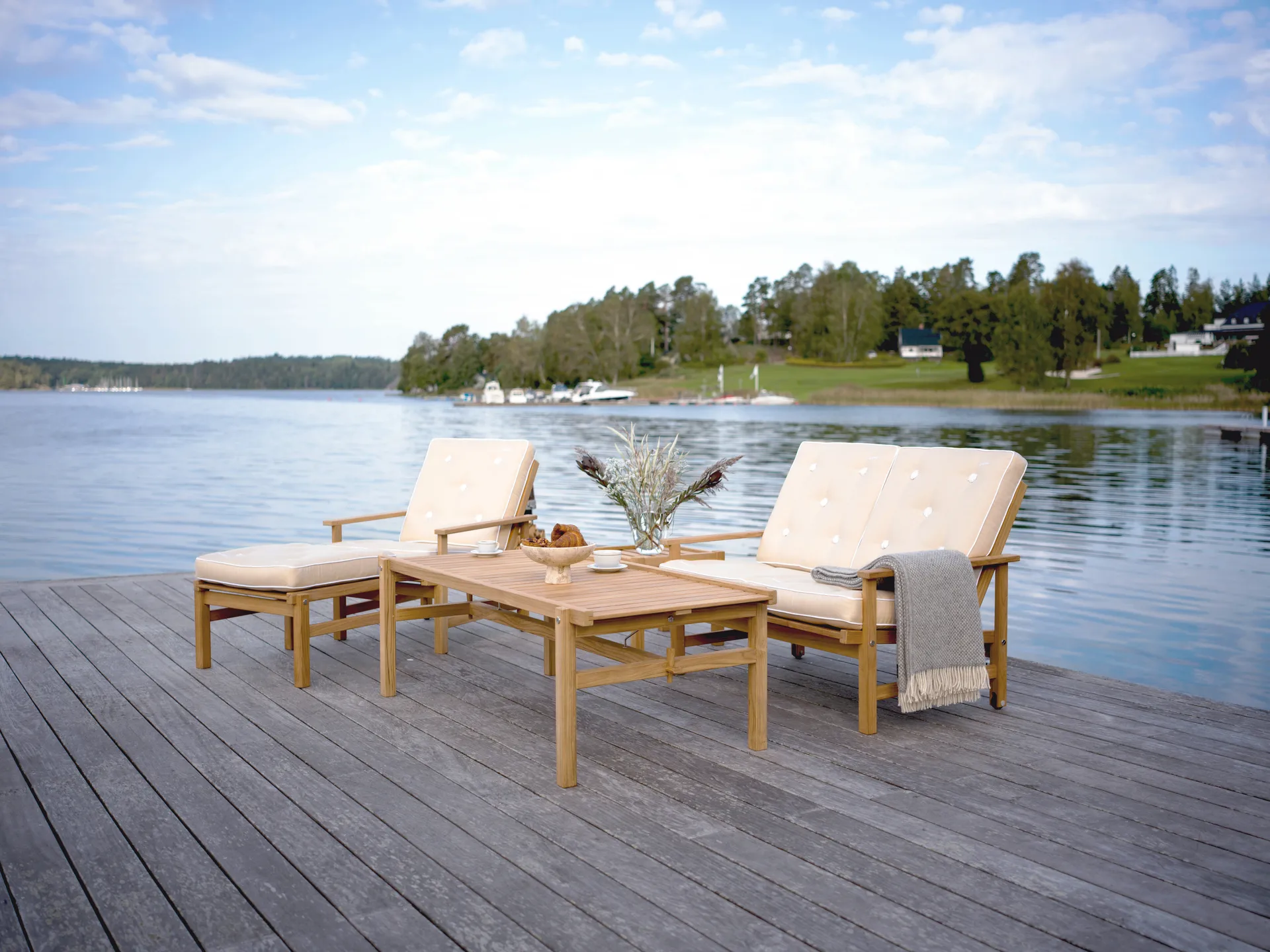 Table 63, Teck, 150x73x51 cm Fri Form