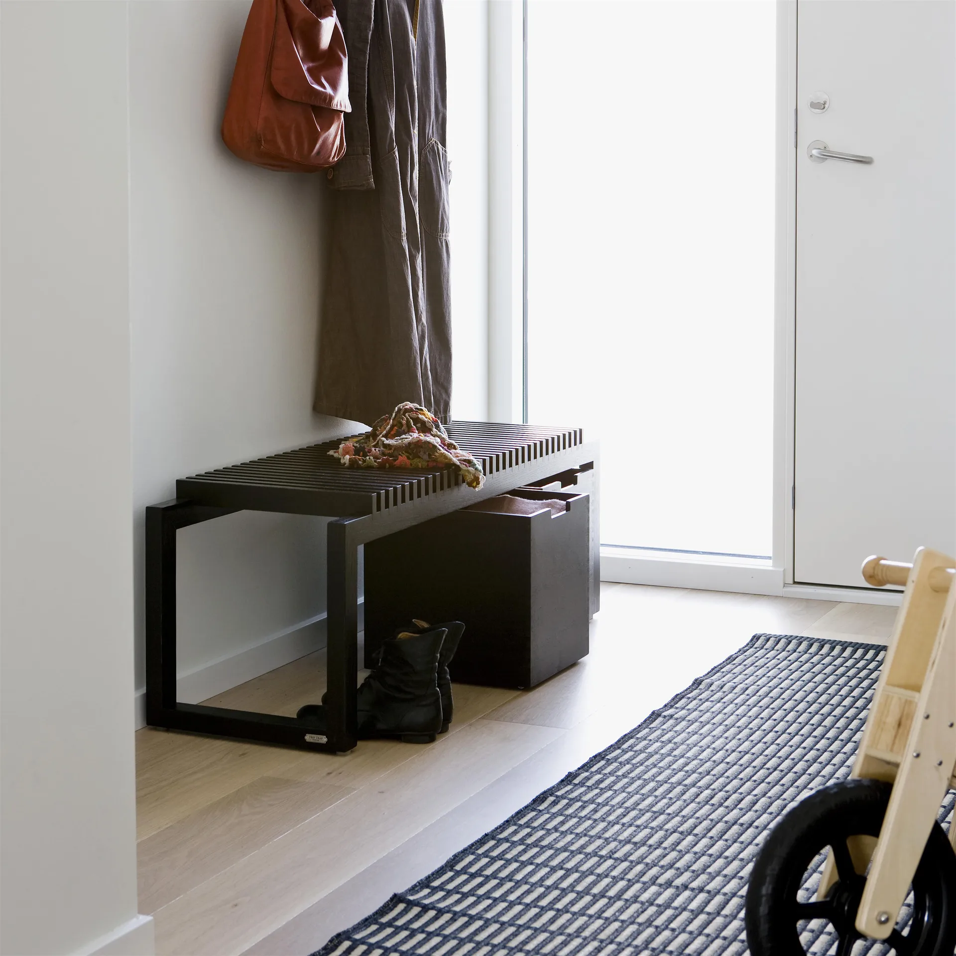 Banc Cutter 121 cm, Chêne laqué noir Fritz Hansen