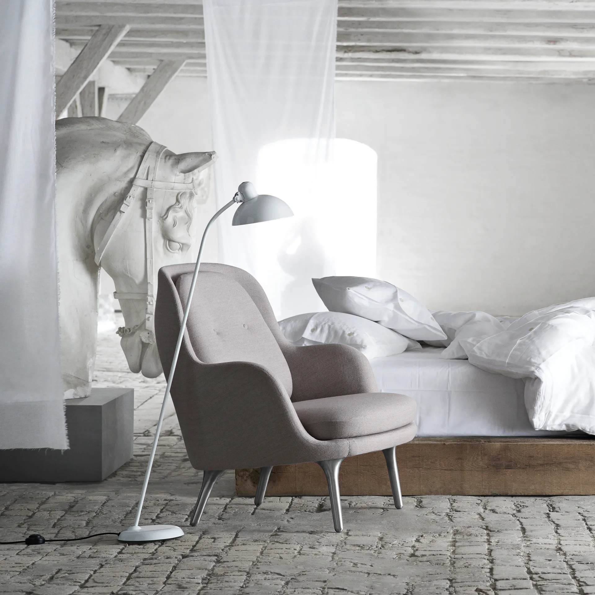 Lampadaire Kaiser Idell 6556-F, White Fritz Hansen