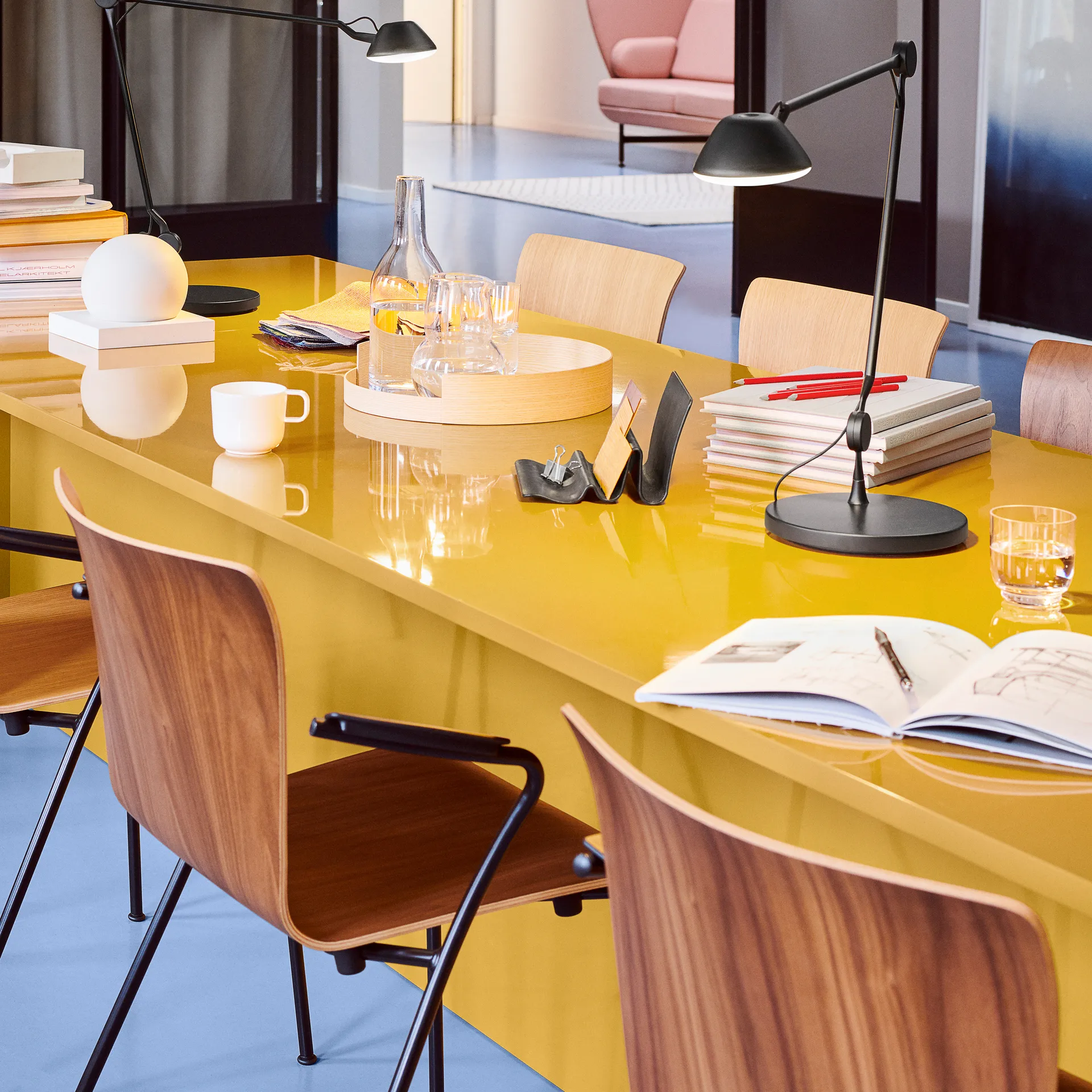 Lampe de table AQ01, Noir Fritz Hansen