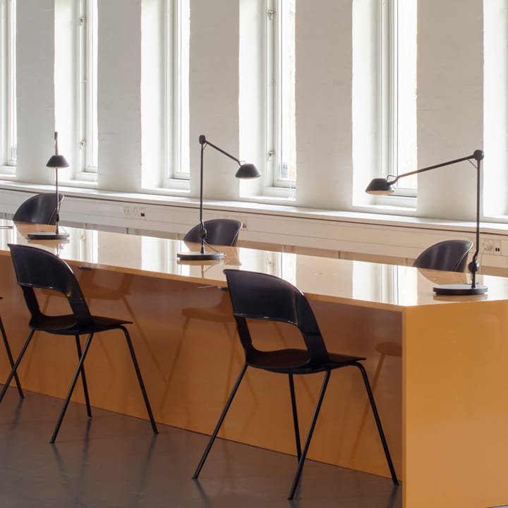 Lampe de table AQ01, Noir Fritz Hansen