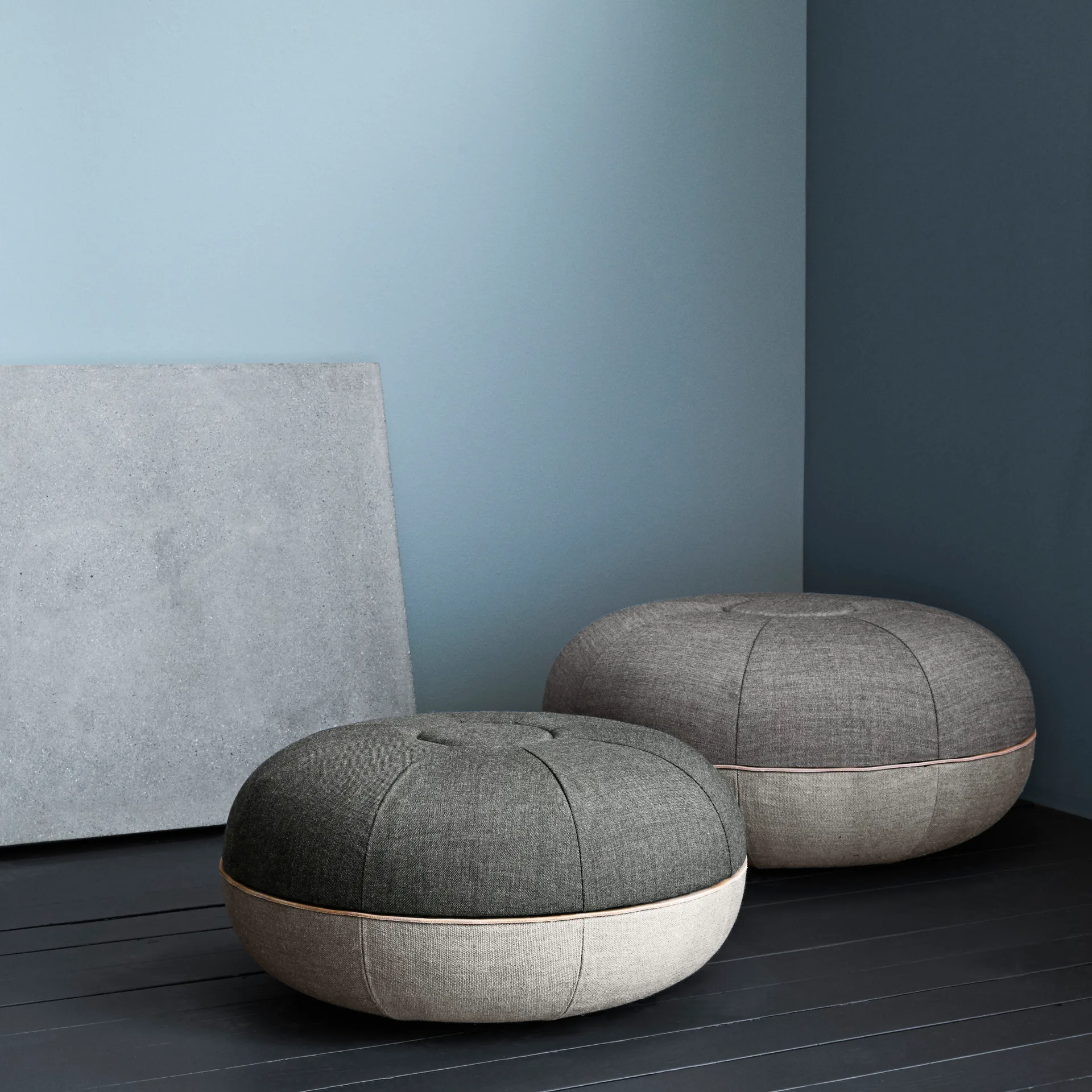 Pouf petite assise, Ardoise Fritz Hansen