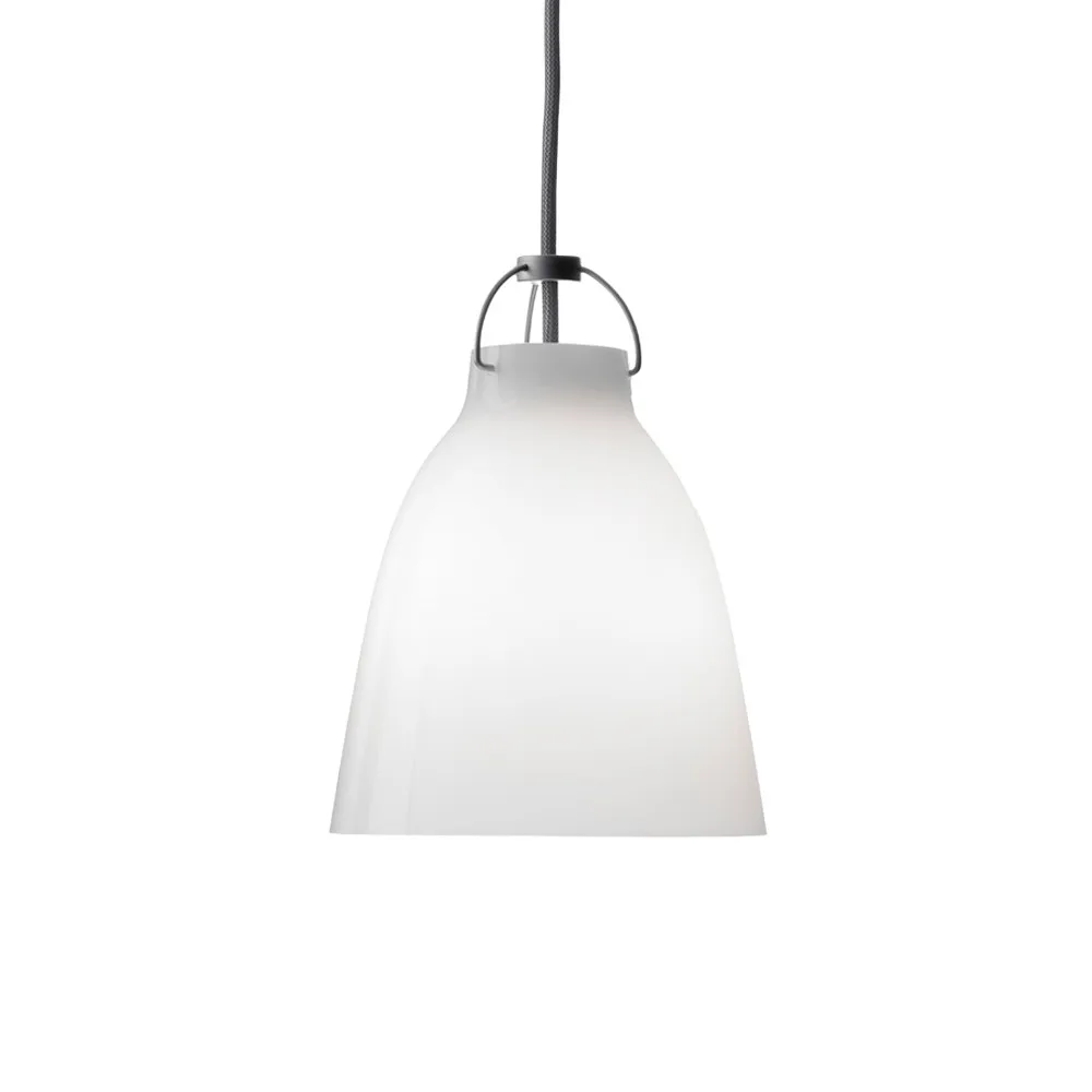 Suspension Caravaggio 1, Opaline blanche-câble textile gris Fritz Hansen