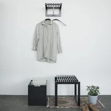 Tabouret Cutter - chêne laqué noir - Fritz Hansen