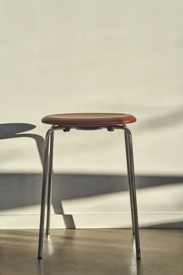 Tabouret en cuir Dot - Chestnut - Fritz Hansen