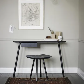 Tabouret Georg - chêne laqué noir - Fritz Hansen