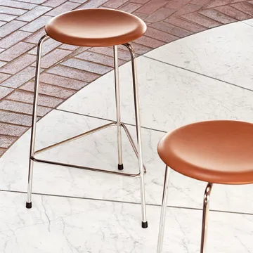 Tabouret haut en cuir Dot - Wild leather walnut - Fritz Hansen