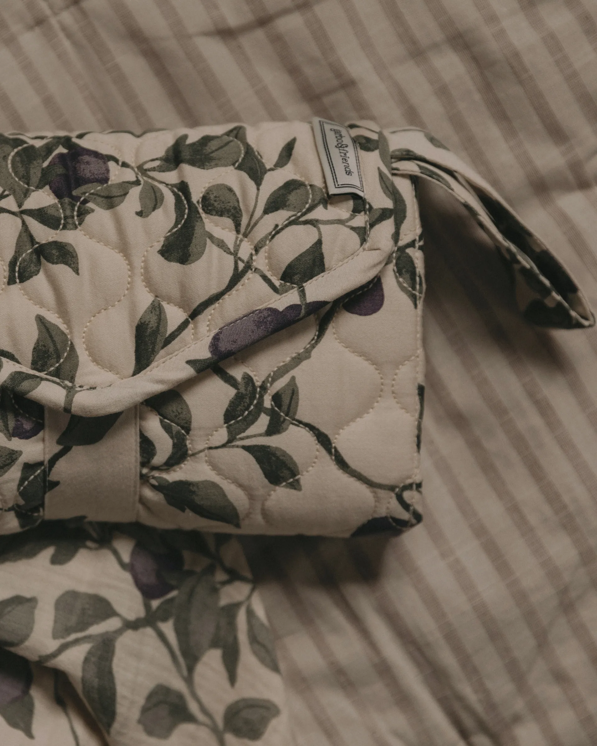 Table à langer matelassée Plum en satin, portable, 46x80 cm Garbo&Friends