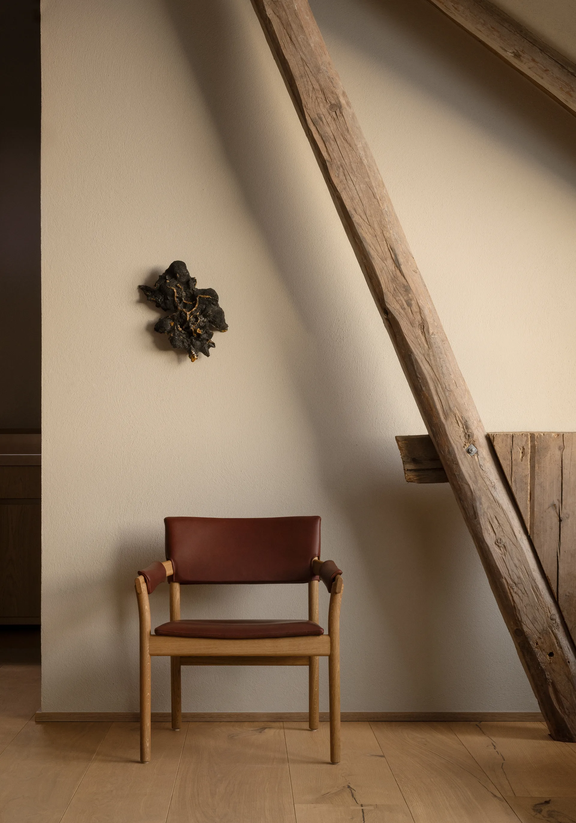 Fauteuil Vyn avec dossier rembourré, Monocoat natural-Elmosoft 43283 Gärsnäs