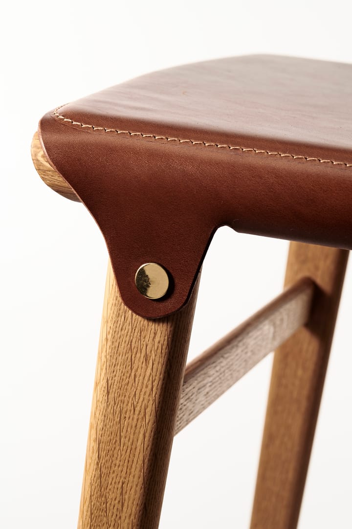 Tabouret de bar Hedda - Chêne-pure-cuir de Tärnsjö cognac - Gärsnäs