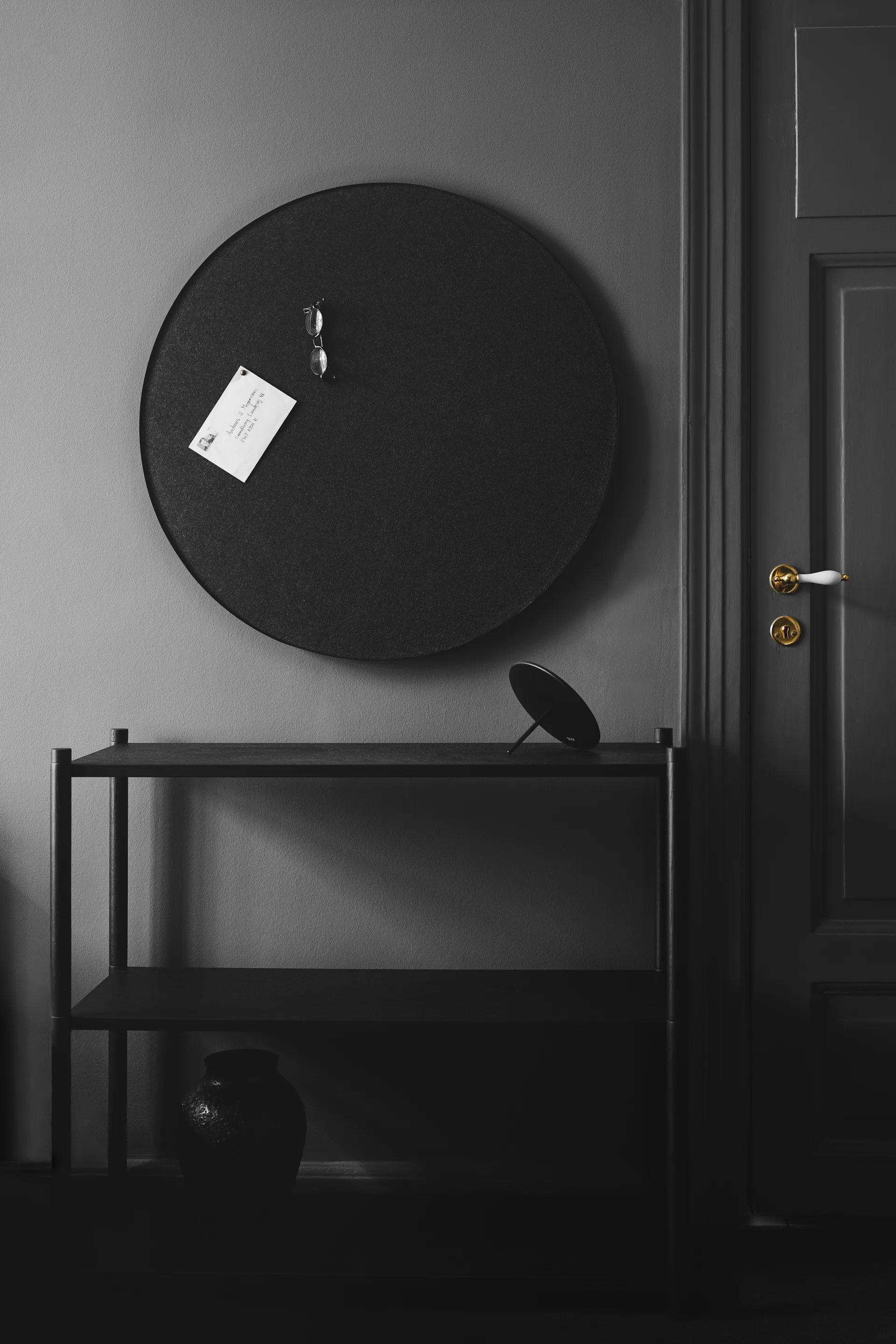 Bibliothèque Sceene bookcase A, Chêne teinté noir Gejst