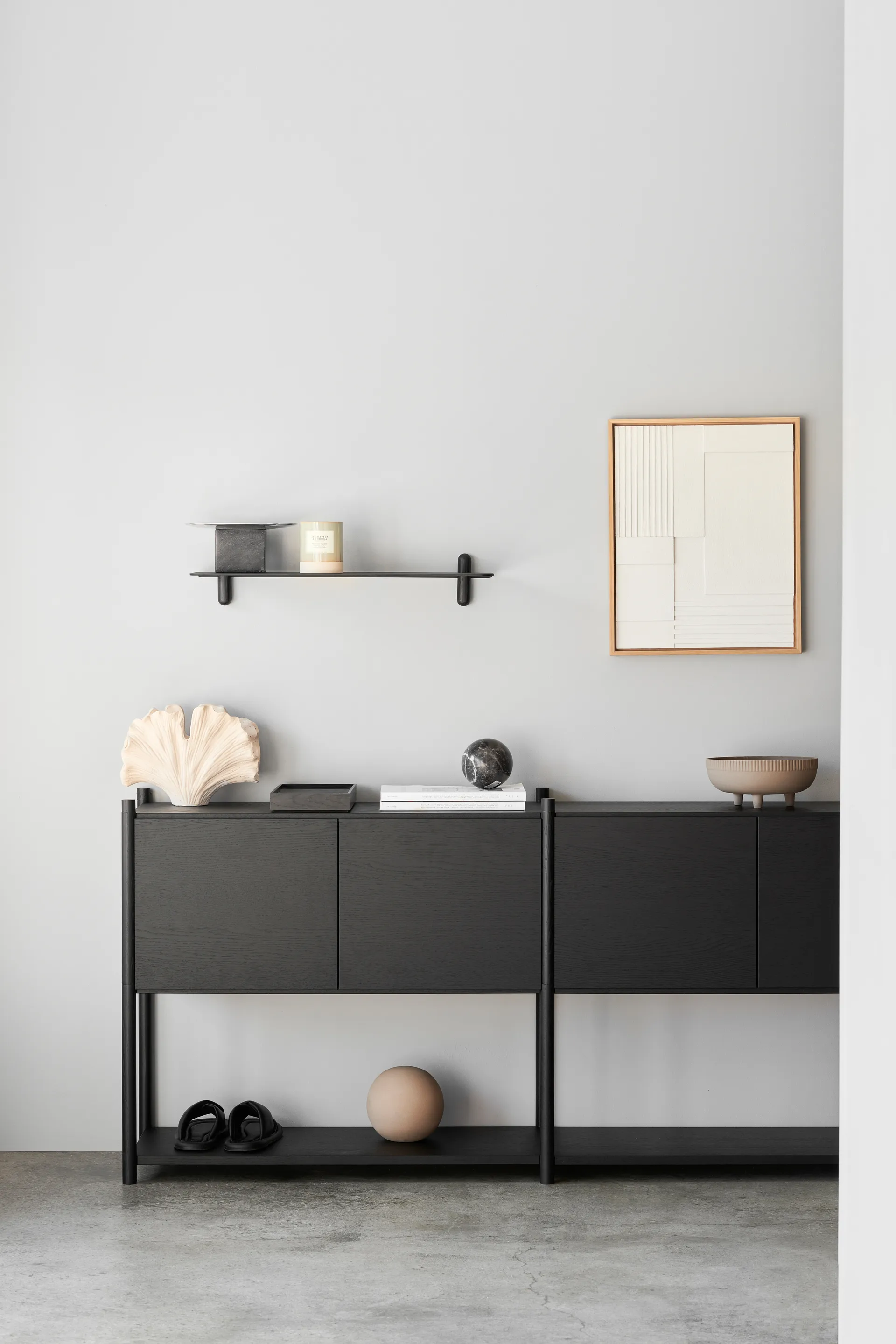 Bibliothèque Sceene H, Chêne teinté noir Gejst