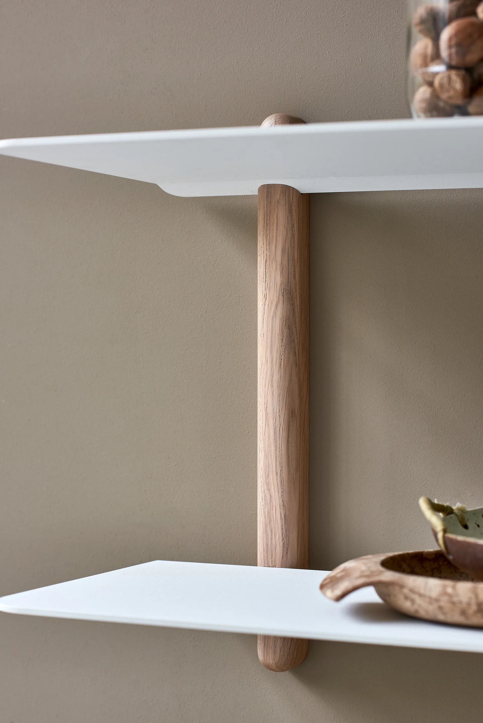 Étagère Nivo F grande, Chêne clair - blanc Gejst