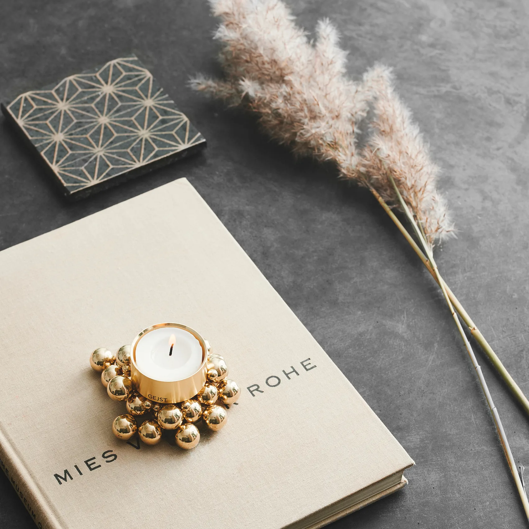 Photophore Molekyl, Laiton Gejst